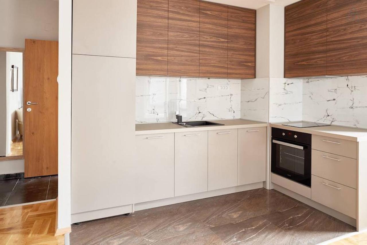 Bright Apartment Near City Center Skopje Exteriör bild