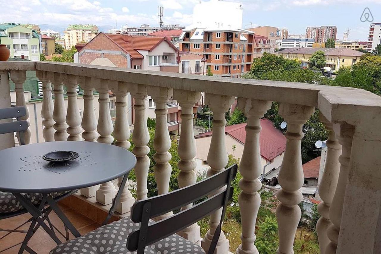 Bright Apartment Near City Center Skopje Exteriör bild